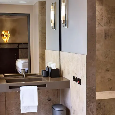 Hotel Telegraphenamt 5*