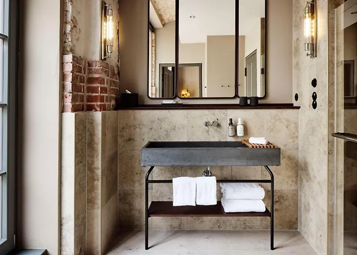 Hotel Telegraphenamt 5*