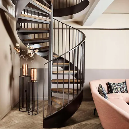 Telegraphenamt Hotel 5*