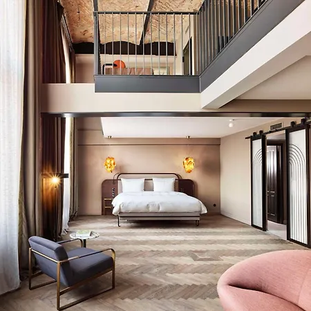 Telegraphenamt Hotel 5*